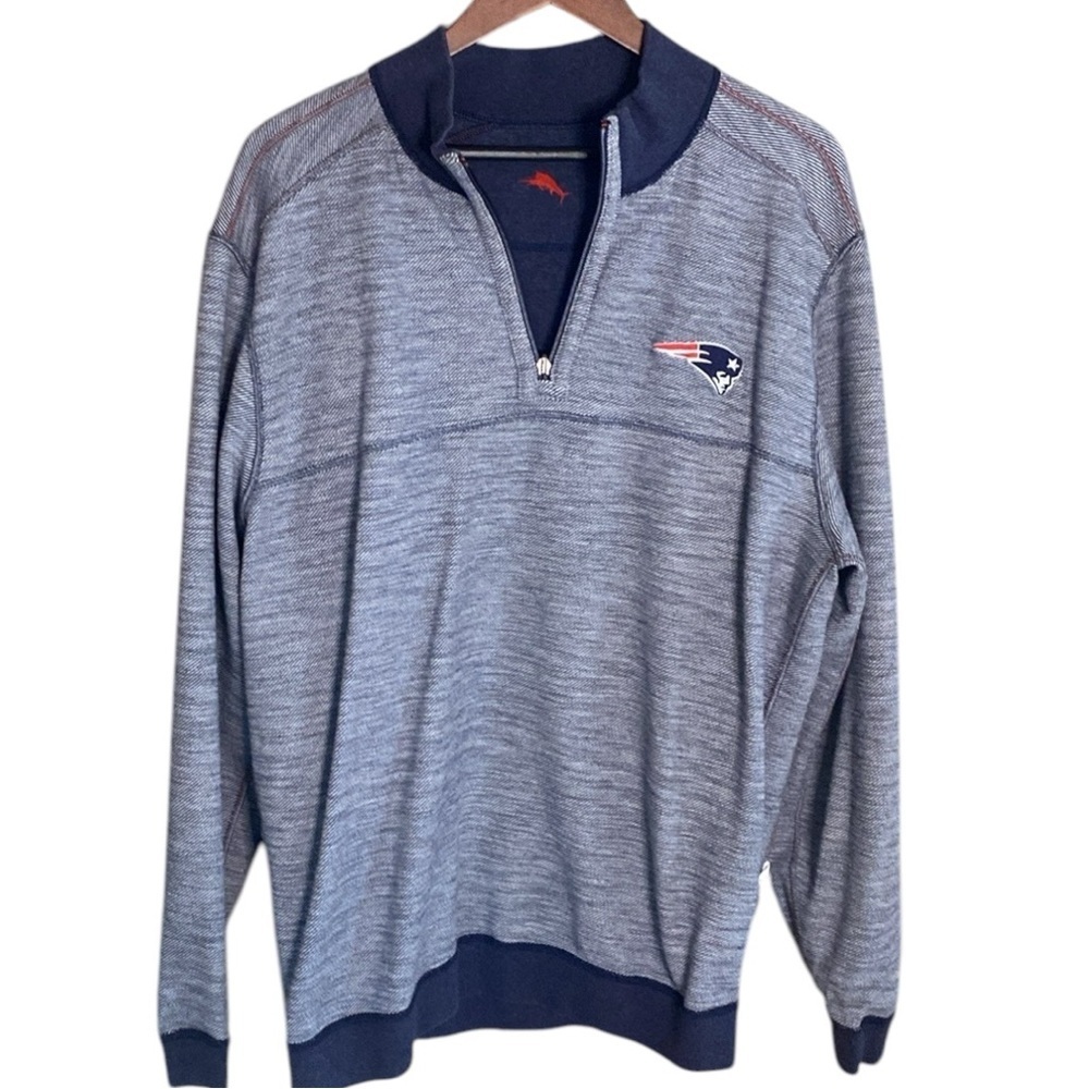 Tommy Bahama- Navy Blue- NFL Flip side Reversible 1/4 Zip Sweatshirt- size XL